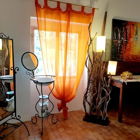 Casa Dell'artista * С'Аркитту-Кульери